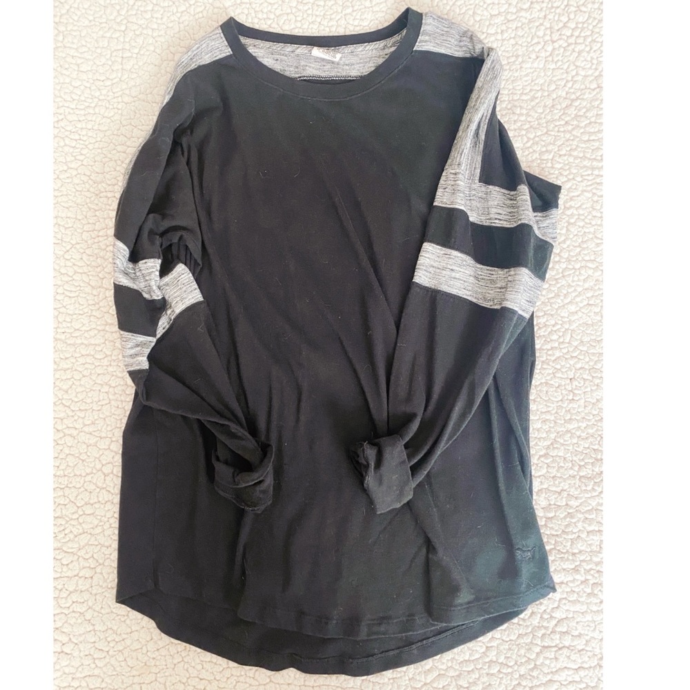 Victoria’s Secret PINK long sleeve M